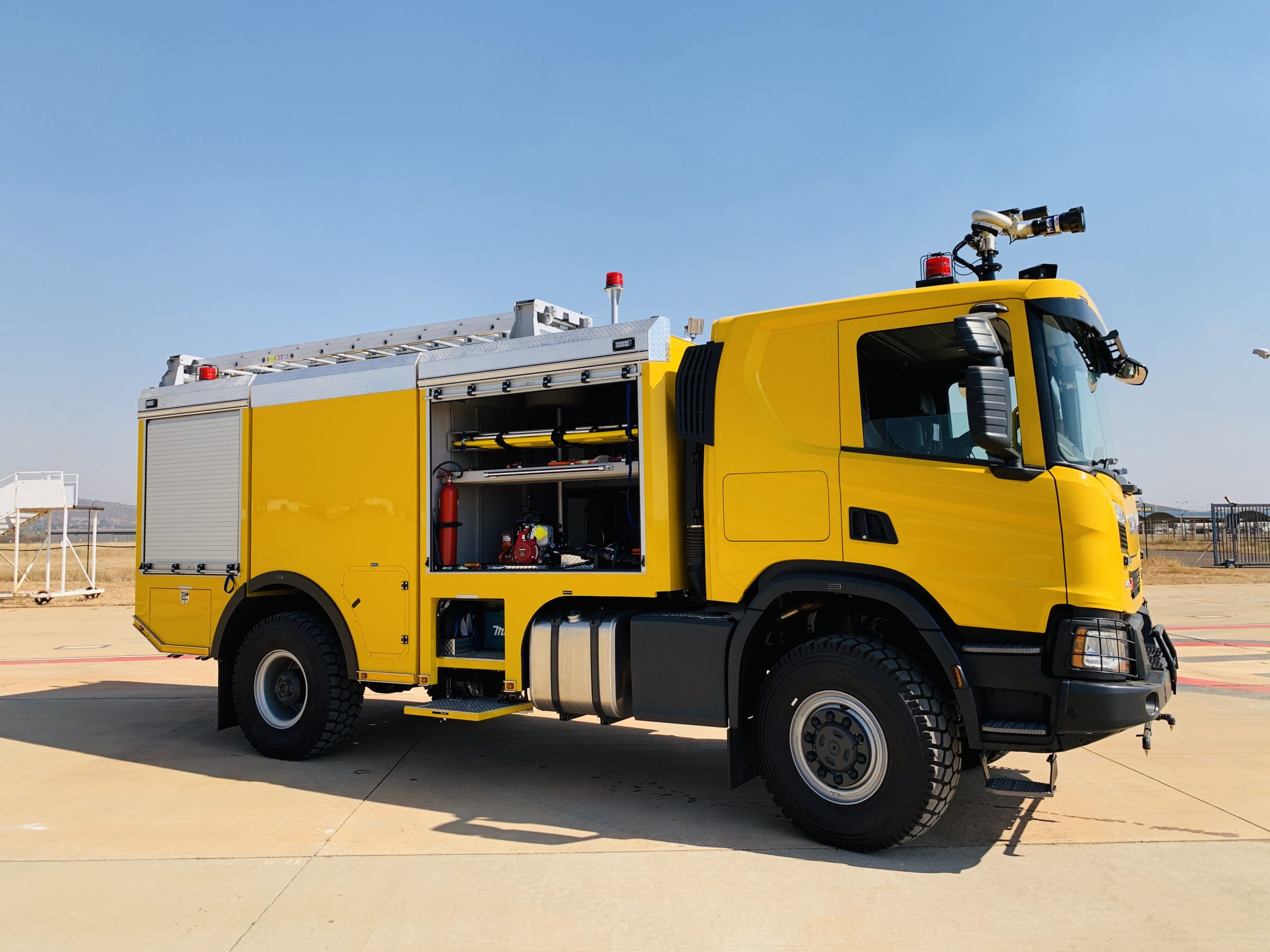 4x4 ARFF Rapid Intervention Vehicle – Marcé Fire Fighting Technology ...